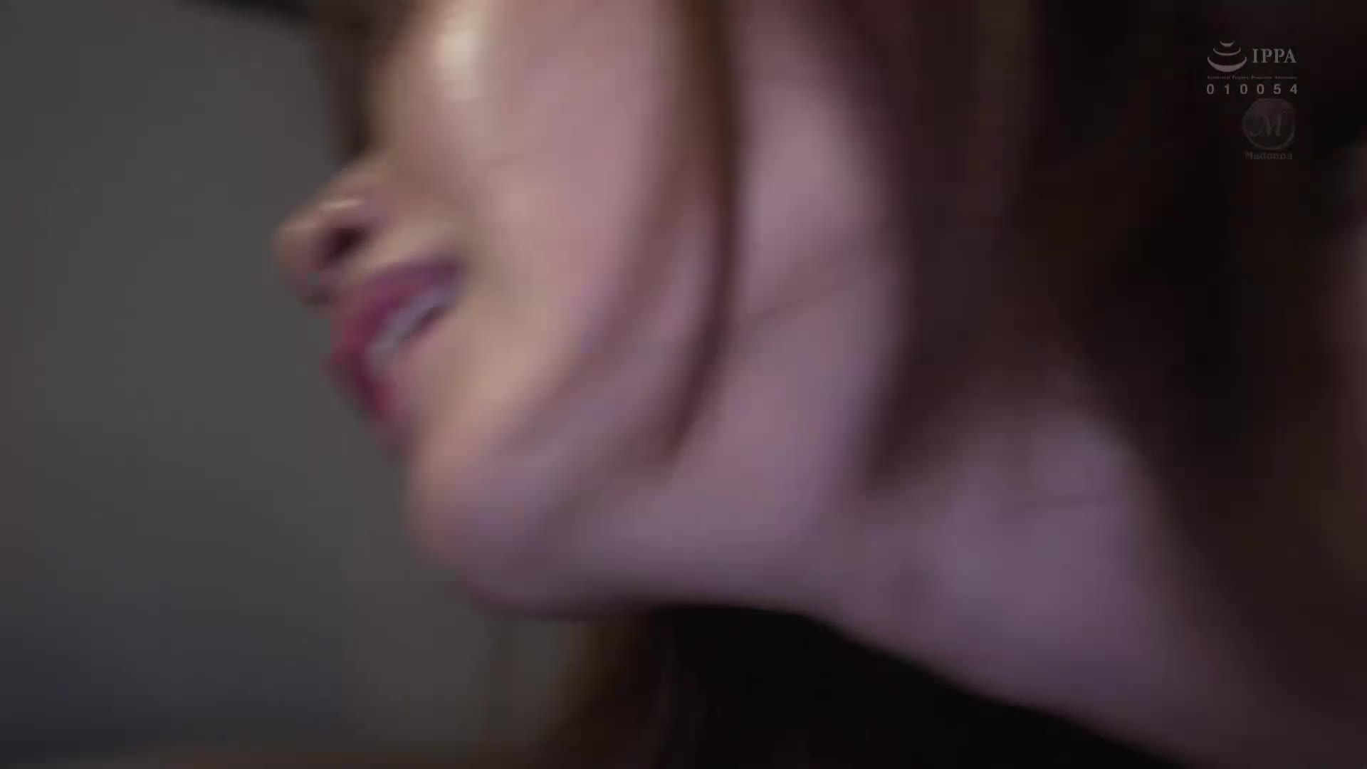 被甜蜜的耳语所诱惑，我沉溺于与人妻的闭门不出的性爱，直到大学毕业...。小岛南 - AV大平台-中文字幕,成人影片,AV,国产,线上看