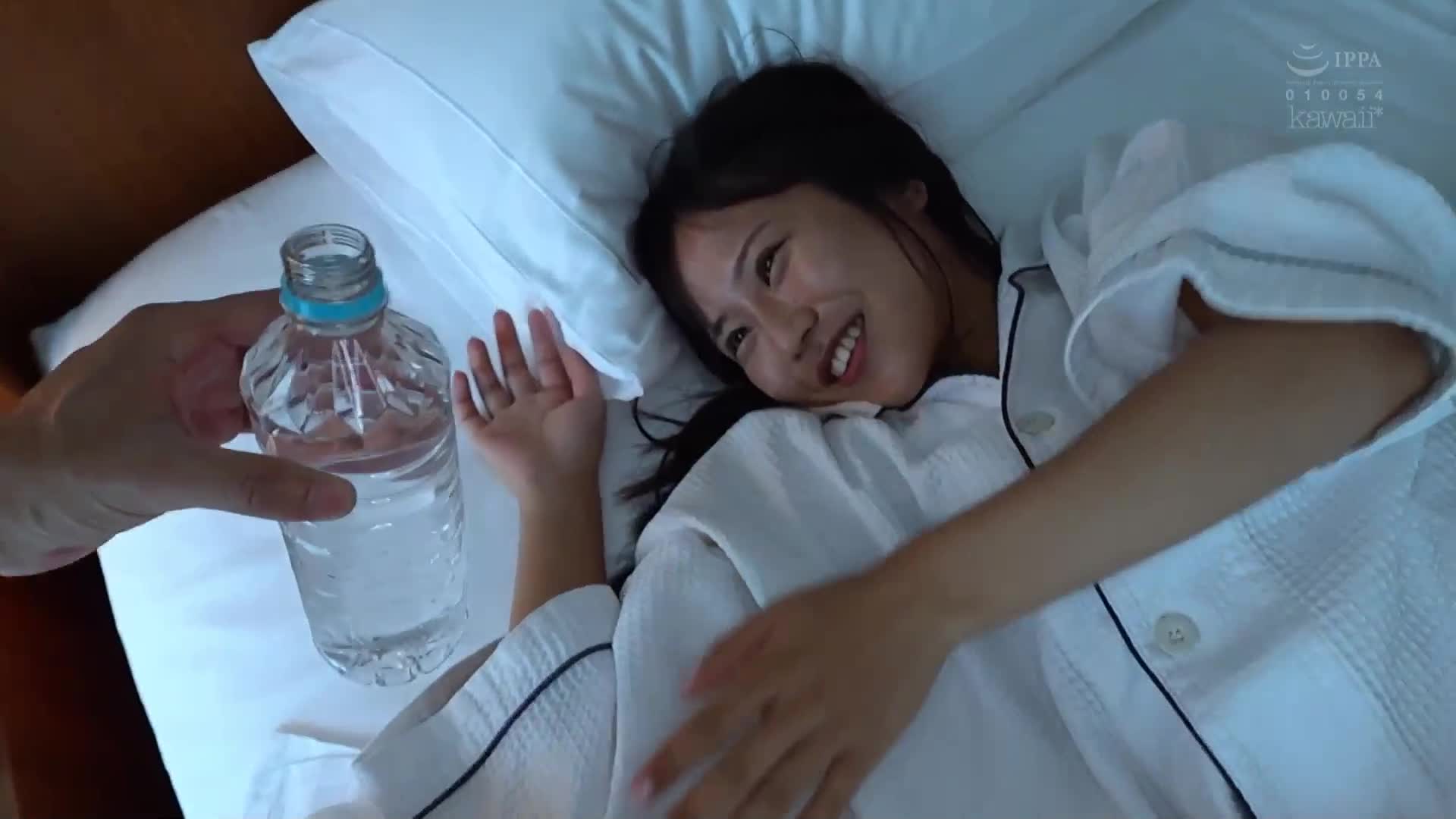 在书店工作的谦虚的前女友，从早到晚都在懒散地进行性行为，那种持续种植的快感将永远难以忘怀。石原青 - AV大平台-中文字幕,成人影片,AV,国产,线上看