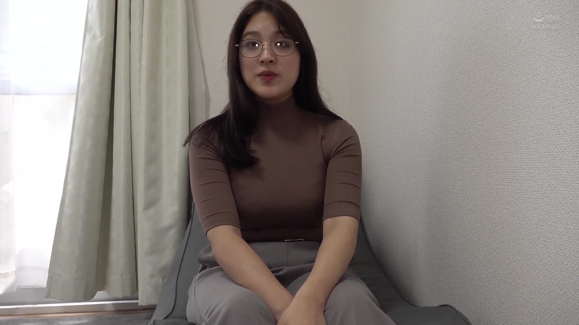 型格的巨乳美容师...内心其实是超级宅女，被性感按摩和强力阳具彻底搞到半哭... - AV大平台-中文字幕,成人影片,AV,国产,线上看