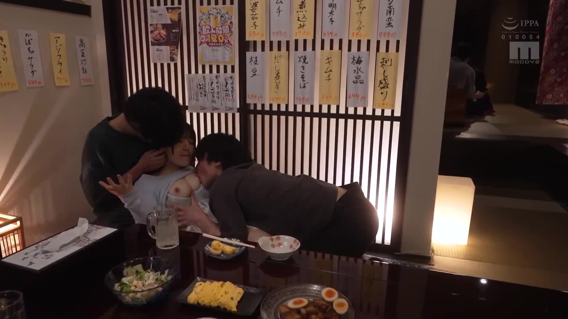 声音控制不住就展开追击活塞！咚咚！咚咚！搞笑的情况下也无法停止猛烈抽插，深白色柔软身体惊喜性爱 极乐浮羽 - AV大平台-中文字幕,成人影片,AV,国产,线上看