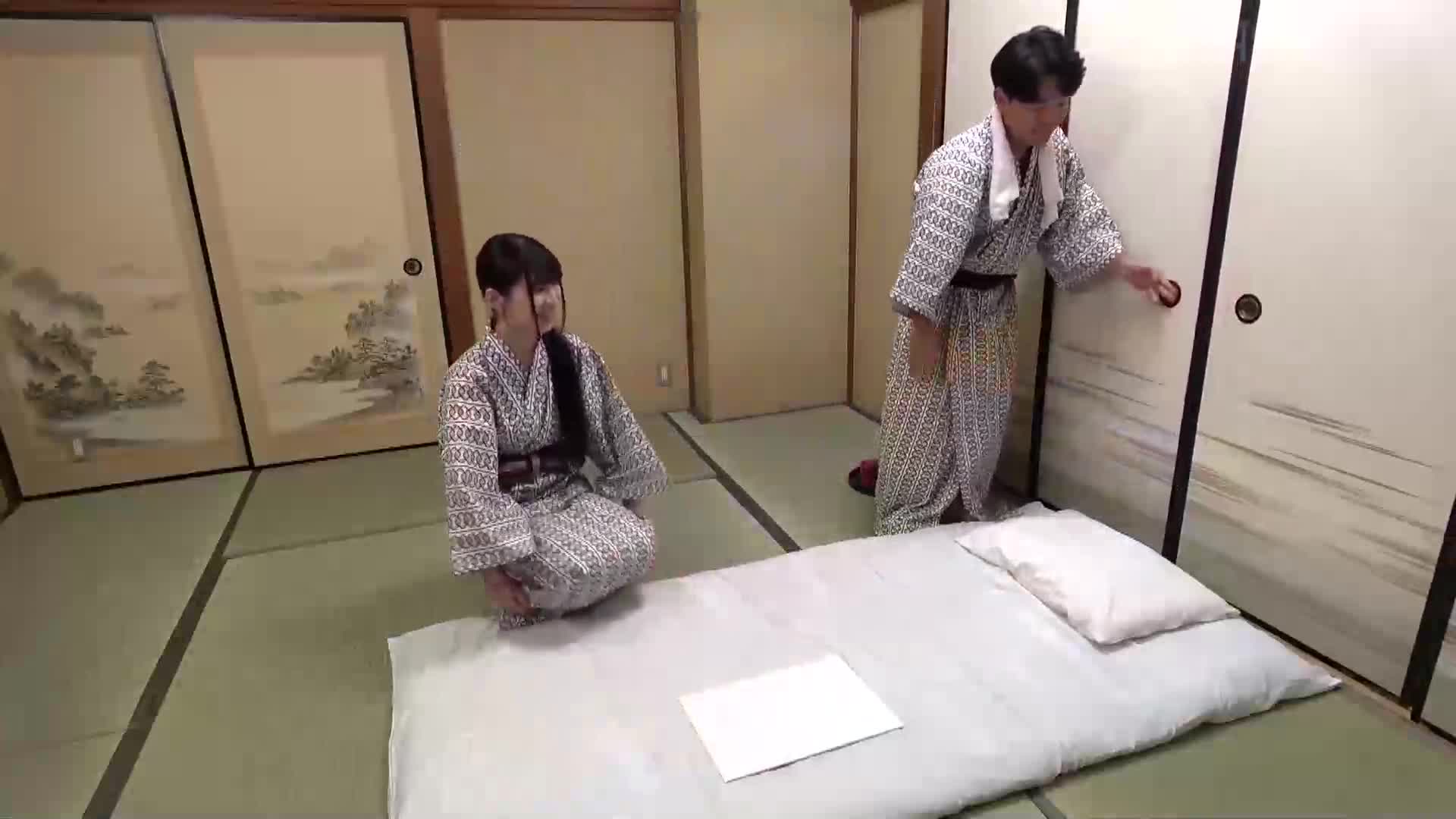 『友达之间的双人情侣限定！互换交换男友进行交换混乱性爱！ 』幼稚园朋友大学生双人情侣挑战并进行激烈生交！随即演变为混乱性爱…轮流进行互换性爱连续19次惊人的内射表演!!!【街头素人监控♯濑里奈&amp;霞】 - AV大平台-中文字幕,成人影片,AV,国产,线上看