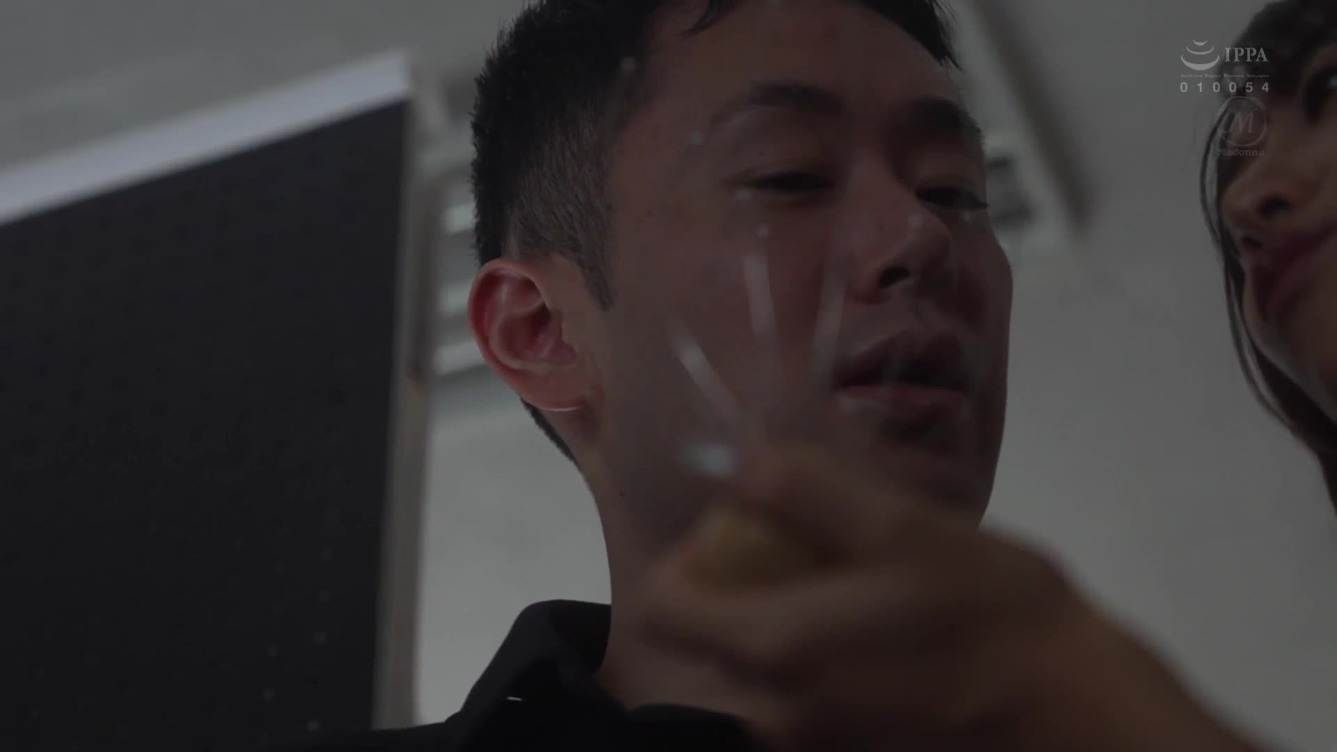 被甜蜜的耳语所迷惑，我沉溺于与人妻的闭门不出的性爱，直到大学毕业...。 竹内有纪 - AV大平台-中文字幕,成人影片,AV,国产,线上看