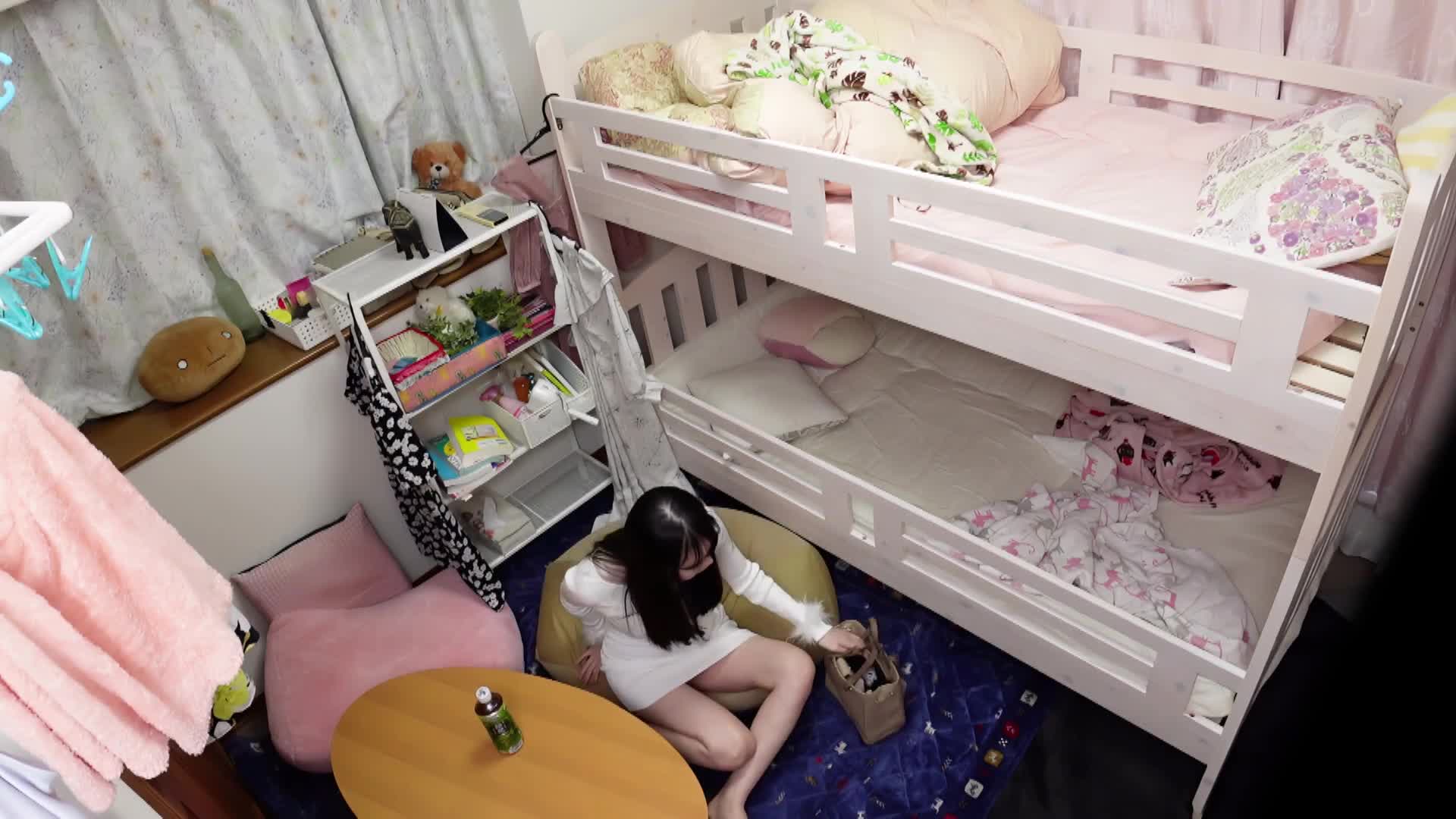 知名私立大学女子宿舍偷窥 过于激烈的自慰记录 - AV大平台-中文字幕,成人影片,AV,国产,线上看