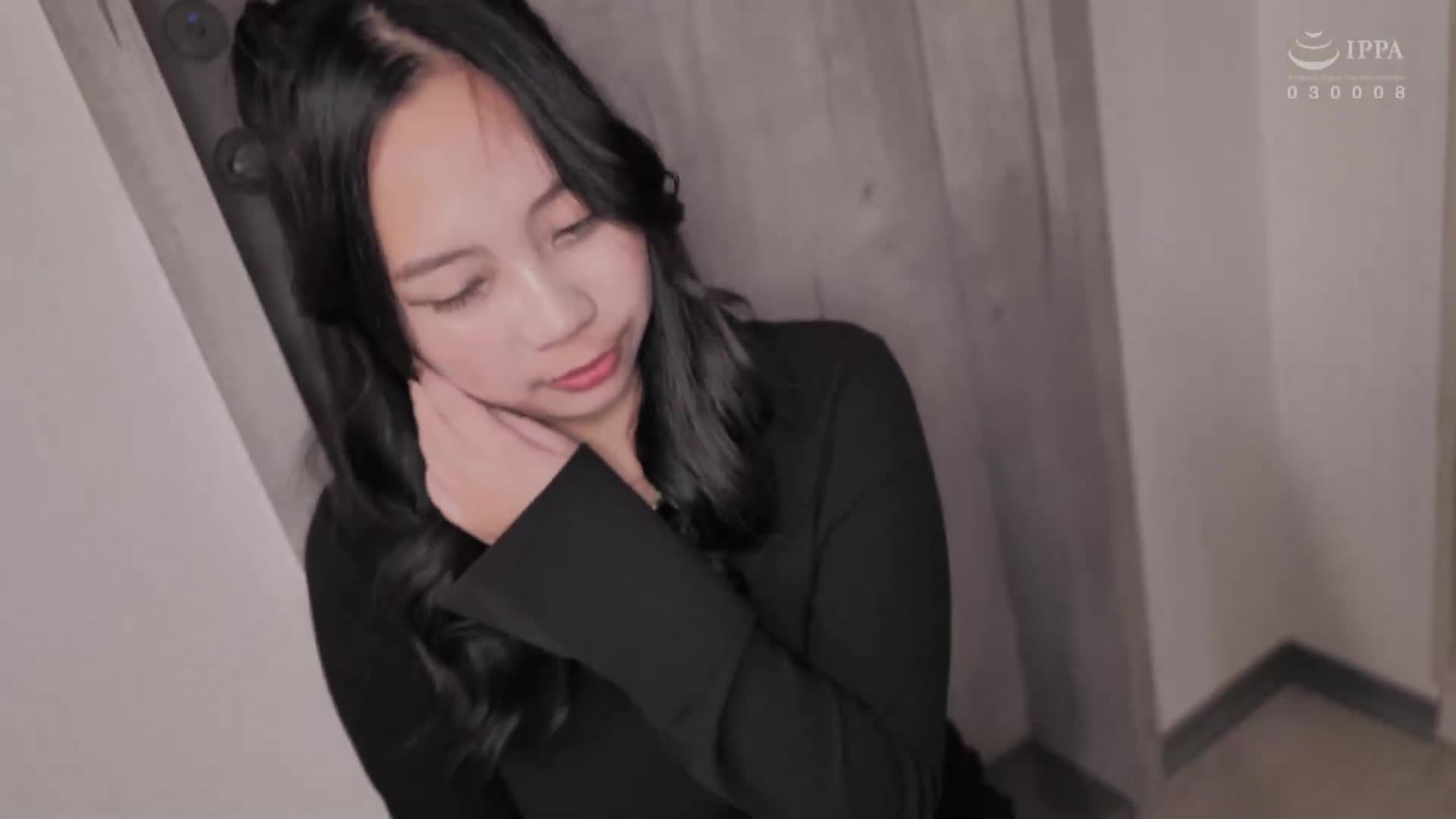 在台湾发现的纯真素人，产地直送出道啦！天生毛多的女神 美玲 - AV大平台-中文字幕,成人影片,AV,国产,线上看