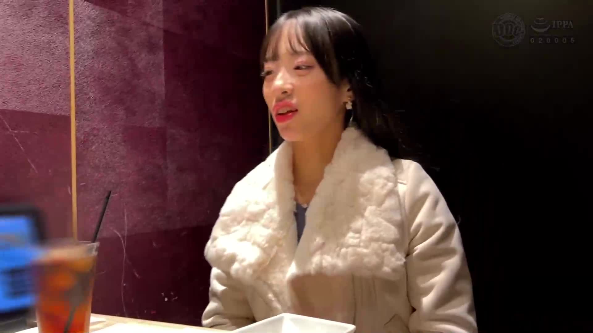 【模特系美女JD直播主】以诱人的角色扮演舞蹈在锦糸町掀起热潮的老板登场！冷静的美人，但喝醉后性欲大爆发！纤细结实的美丽身材！从纤腰到大屁股都太过火辣！摆动屁股肉的臀部运动和阴道压力造就了两次中出的高潮！ 【生交T☆kTok】【音仔】 - AV大平台-中文字幕,成人影片,AV,国产,线上看