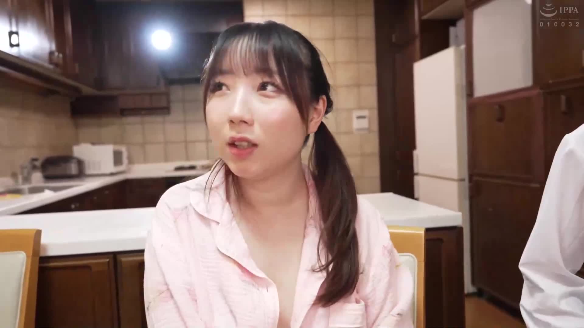 「如果被这样玩弄乳头，就会想要阳具了...」透过对上司的女儿进行乳头骚扰，让她变得敏感且早泄，一再让她高潮不断！ - AV大平台-中文字幕,成人影片,AV,国产,线上看