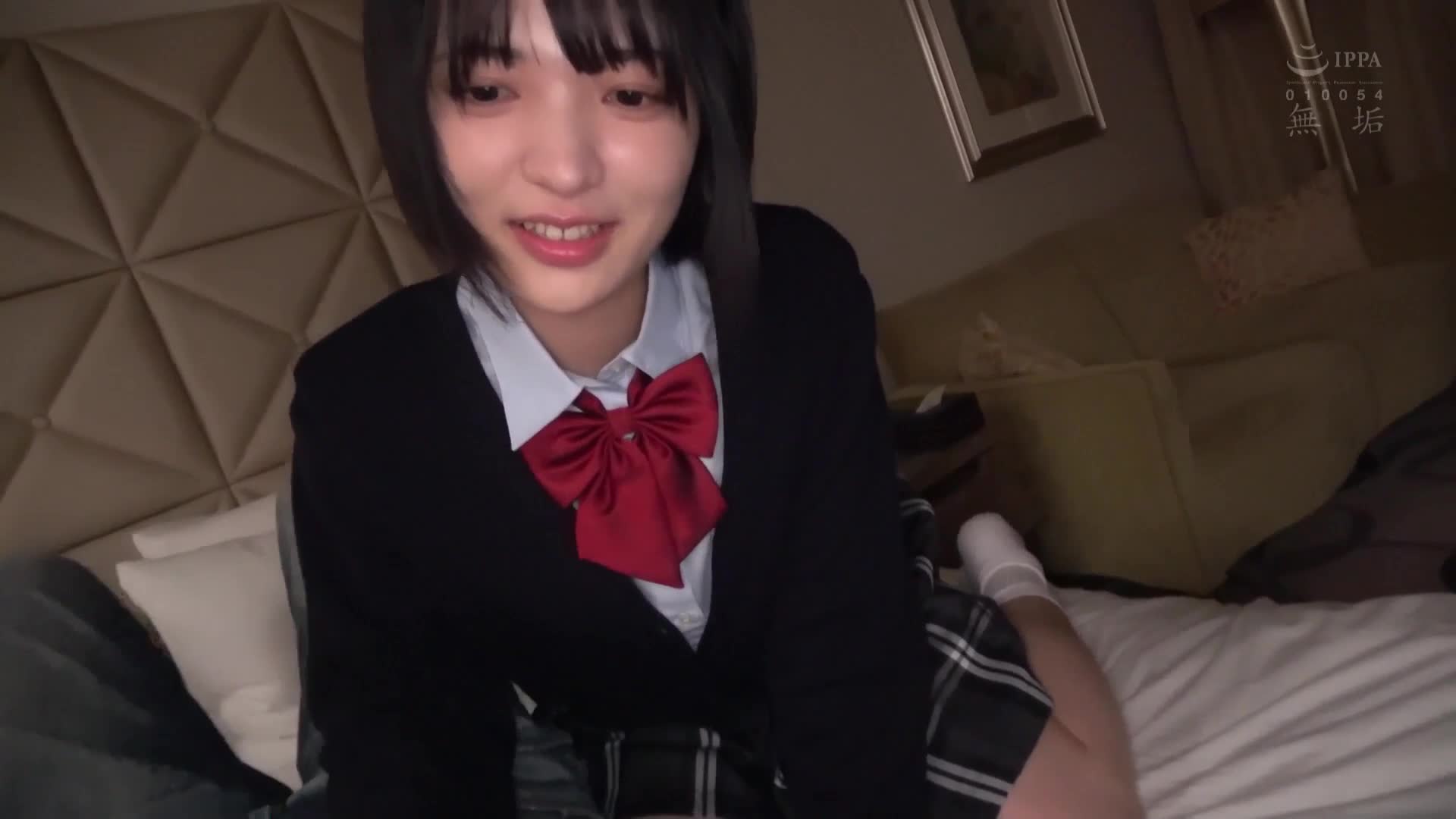 正值青春年华的制服少女逃离修学旅行，与父亲世代的叔叔约会亲吻。之后一直待在饭店里，一次又一次地感受成人的中出性爱。虹村由美 - AV大平台-中文字幕,成人影片,AV,国产,线上看