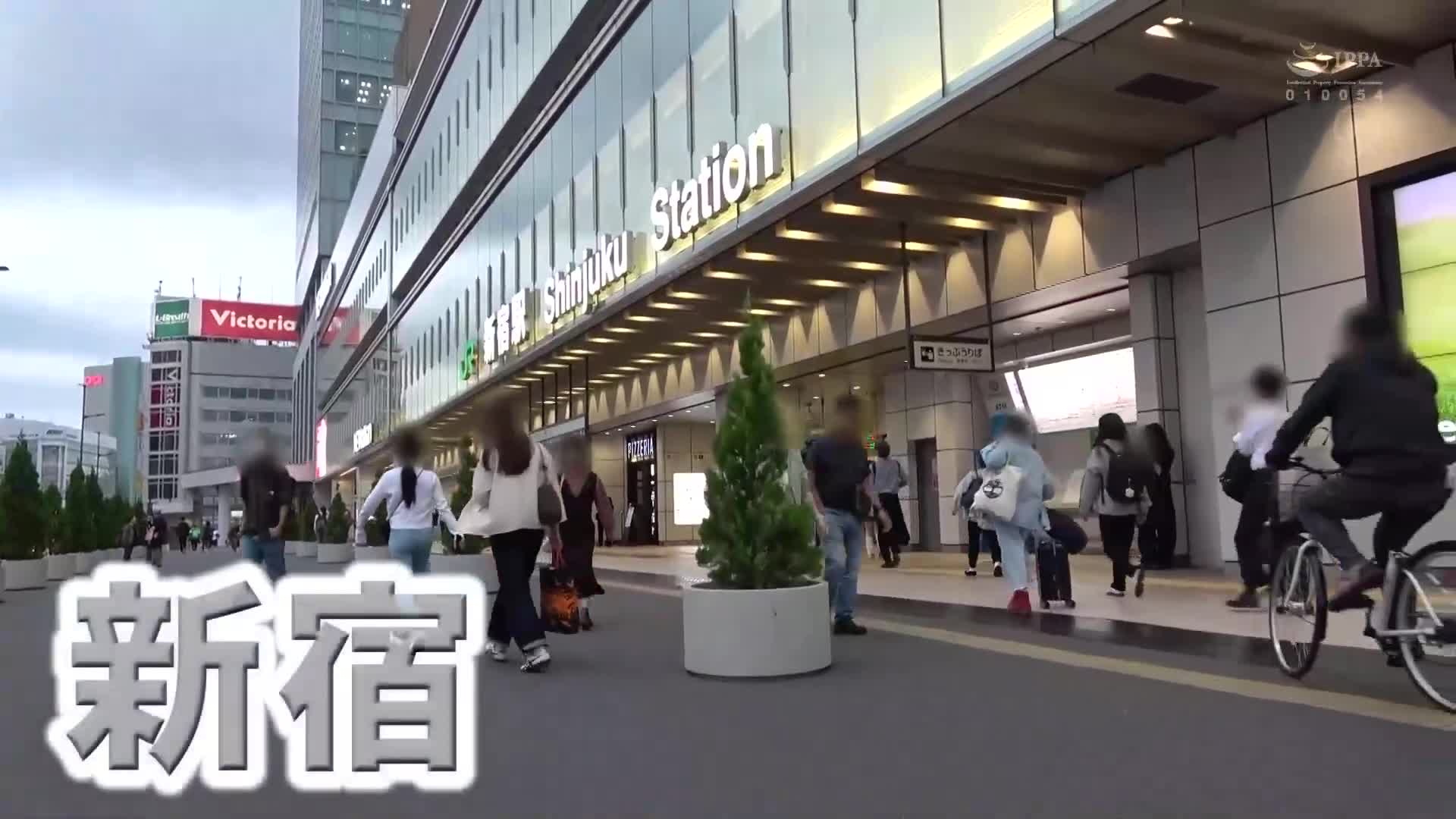只是参加了街头访问而已。某节目播出后，未婚人妻被助理导演在丈夫之前进行生交，汗流浃背的表情...大量性爱影片，纤瘦人妻乳头挺立，淫荡影片，揭开业界的黑暗。 - AV大平台-中文字幕,成人影片,AV,国产,线上看