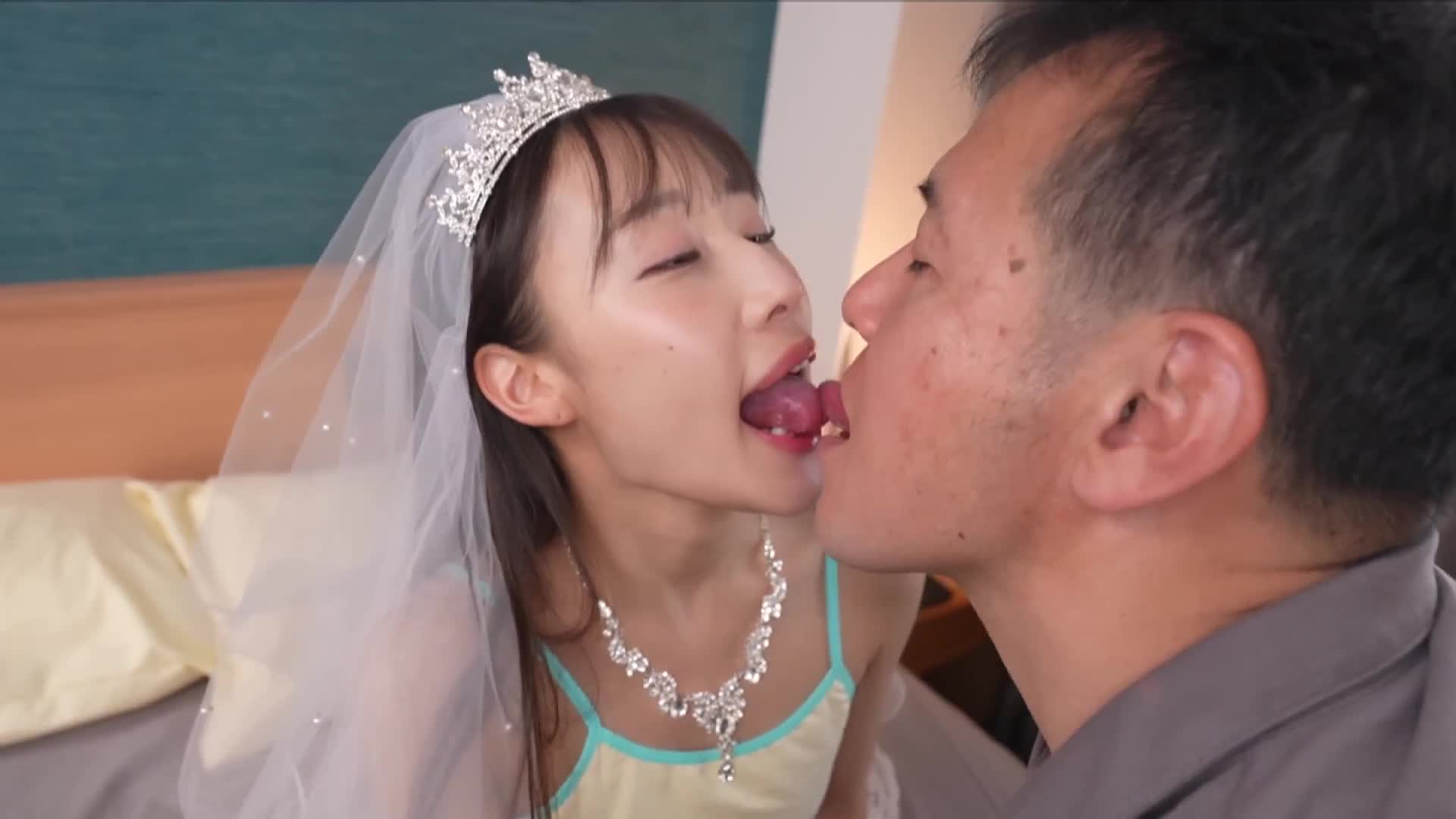 我的小新娘 149cm~像小猫一样一直舔舐是爱的表现！结婚生活中的性爱，共6次射精！ （女孩子26）- 齐藤帆夏 - AV大平台-中文字幕,成人影片,AV,国产,线上看