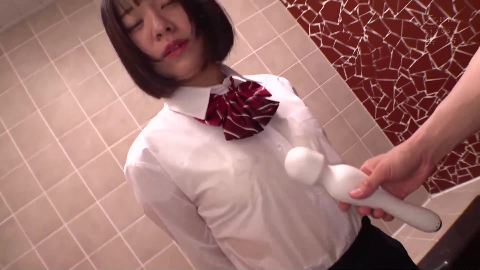 我只想随心所欲地玷污那些纤细的制服少女。 制服情欲 - AV大平台-中文字幕,成人影片,AV,国产,线上看