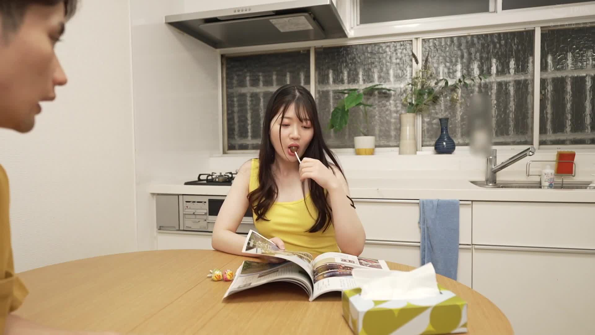 室友竟然是女生！而且超级可爱又超级没有防备！走光、露出内衣、乳头走光！和这样的女生住在同一屋檐下当然难以忍受… - AV大平台-中文字幕,成人影片,AV,国产,线上看