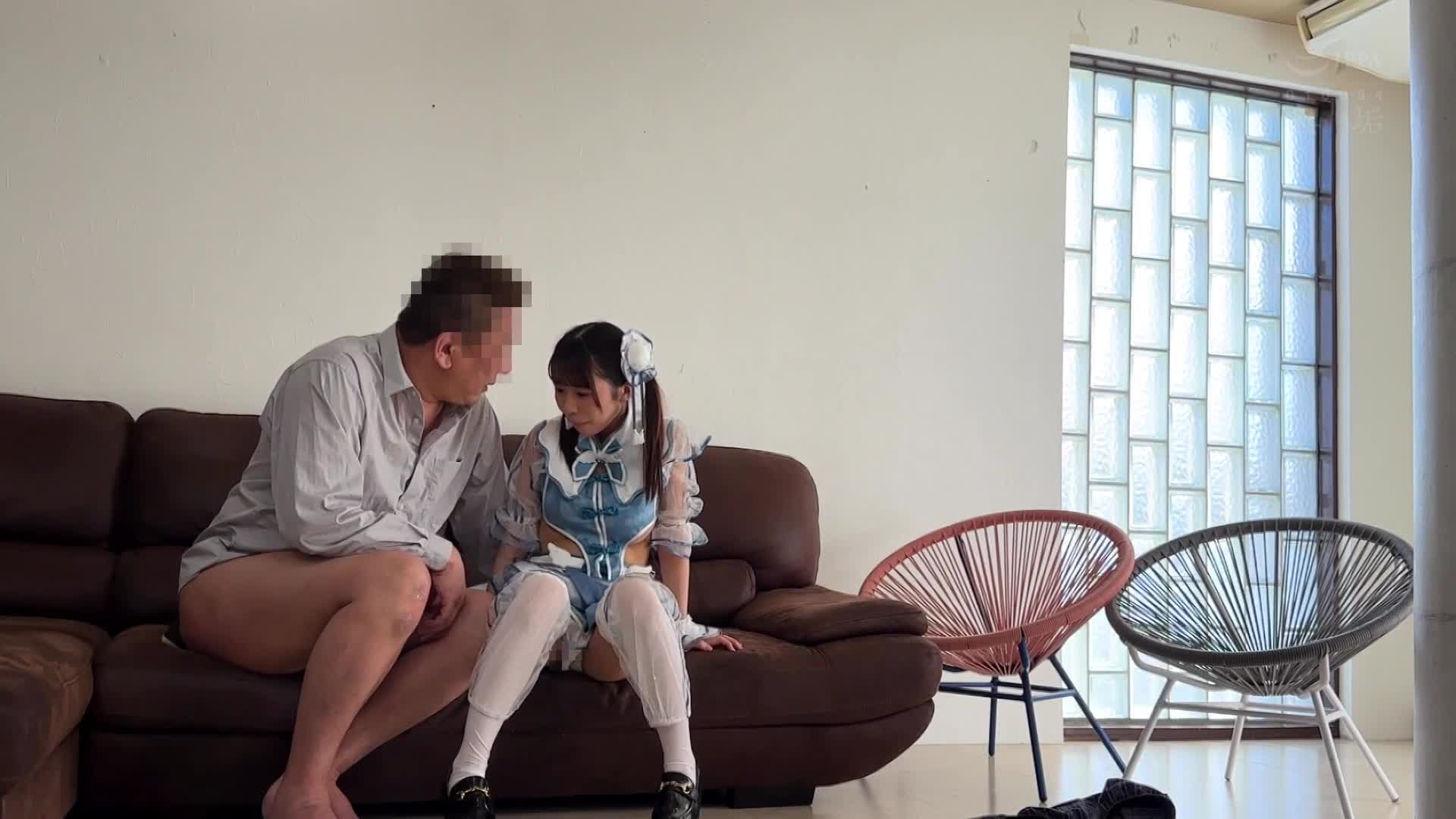 讓中年男人著迷的假裝可愛的地下偶像，秘密的枕頭業務，內射OK的角色扮演性愛瘋狂7連場。天羽梨梨花 - AV大平台 - 中文字幕，成人影片，AV，國產，線上看