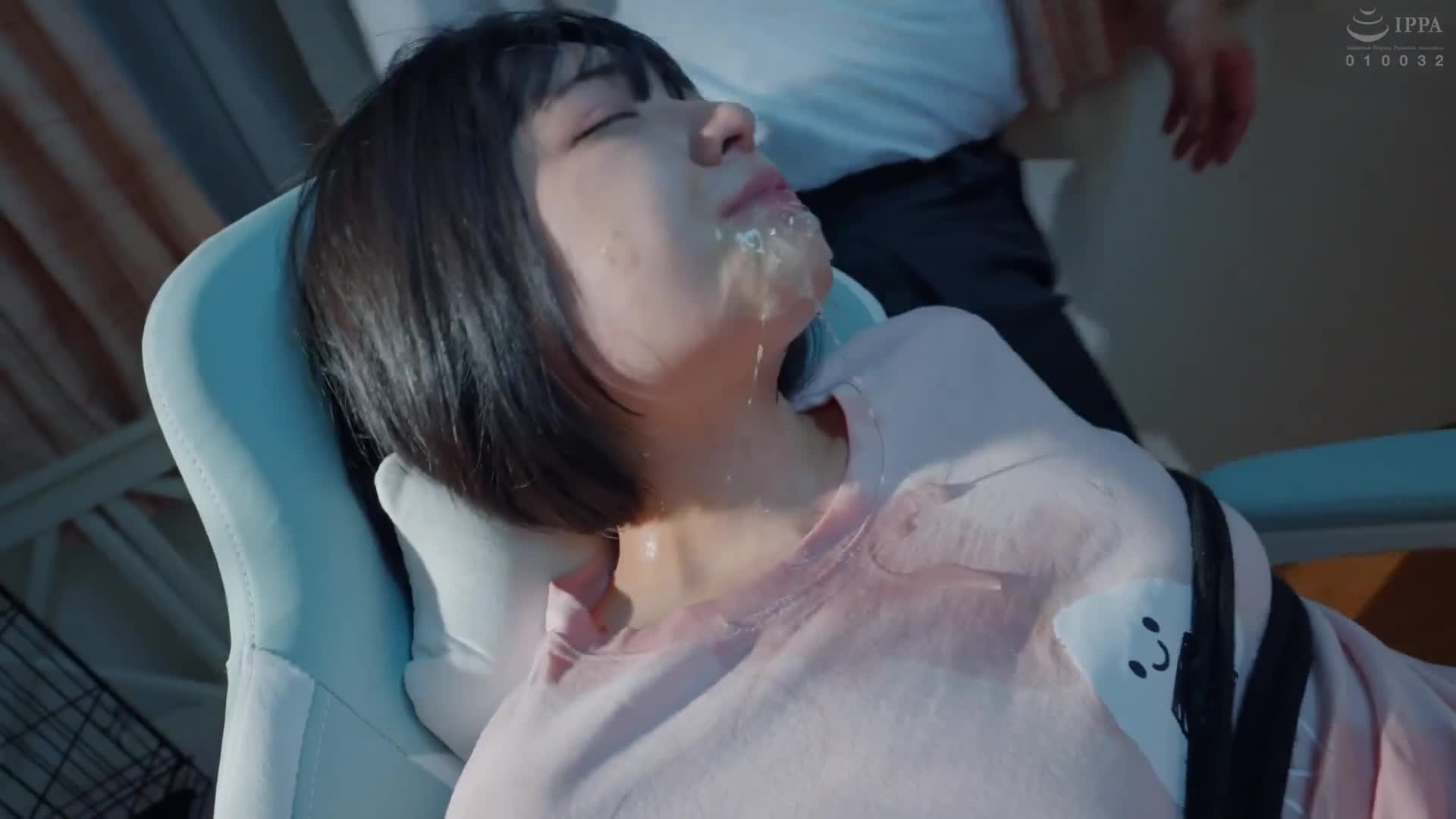 宅男女儿变得叛逆，单亲母亲无法应对，只好聘请男性帮助性爱治疗 - AV大平台-中文字幕,成人影片,AV,国产,线上看