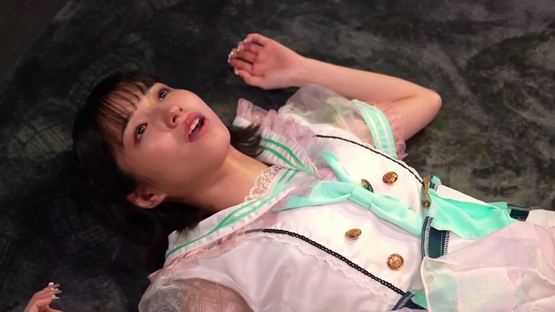 時間停止偶像 在演唱會中停止時間！一位熱愛偶像的粉絲獲得了神秘裝置，將偶像的子宮灌滿濃厚的精液！在時間停止循環中，理性被吹走的狂暴強姦。倉本蓳 - AV大平台 - 中文字幕，成人影片，AV，國產，線上看