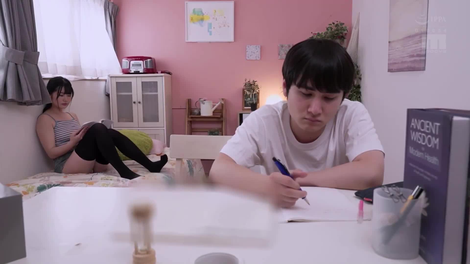 [AI解碼版]認真又沉默的青梅竹馬，對著害羞的誘惑短裙心動不已的我...偷偷看到她害羞地露出屁股，濕潤的痕跡濕濕地～！純白彩永 - AV大平台 - 中文字幕，成人影片，AV，國產，線上看