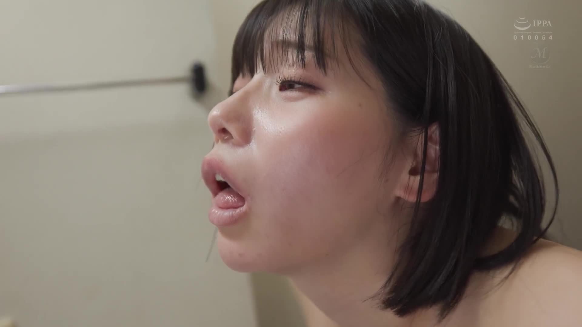 系列累計30萬次下載！！ 原作：HGT實驗室 自治會的人妻非常H！真人版 人妻們賽選處男＆壓倒性誘惑淫態完整再現！！ - AV大平台 - 中文字幕，成人影片，AV，國產，線上看